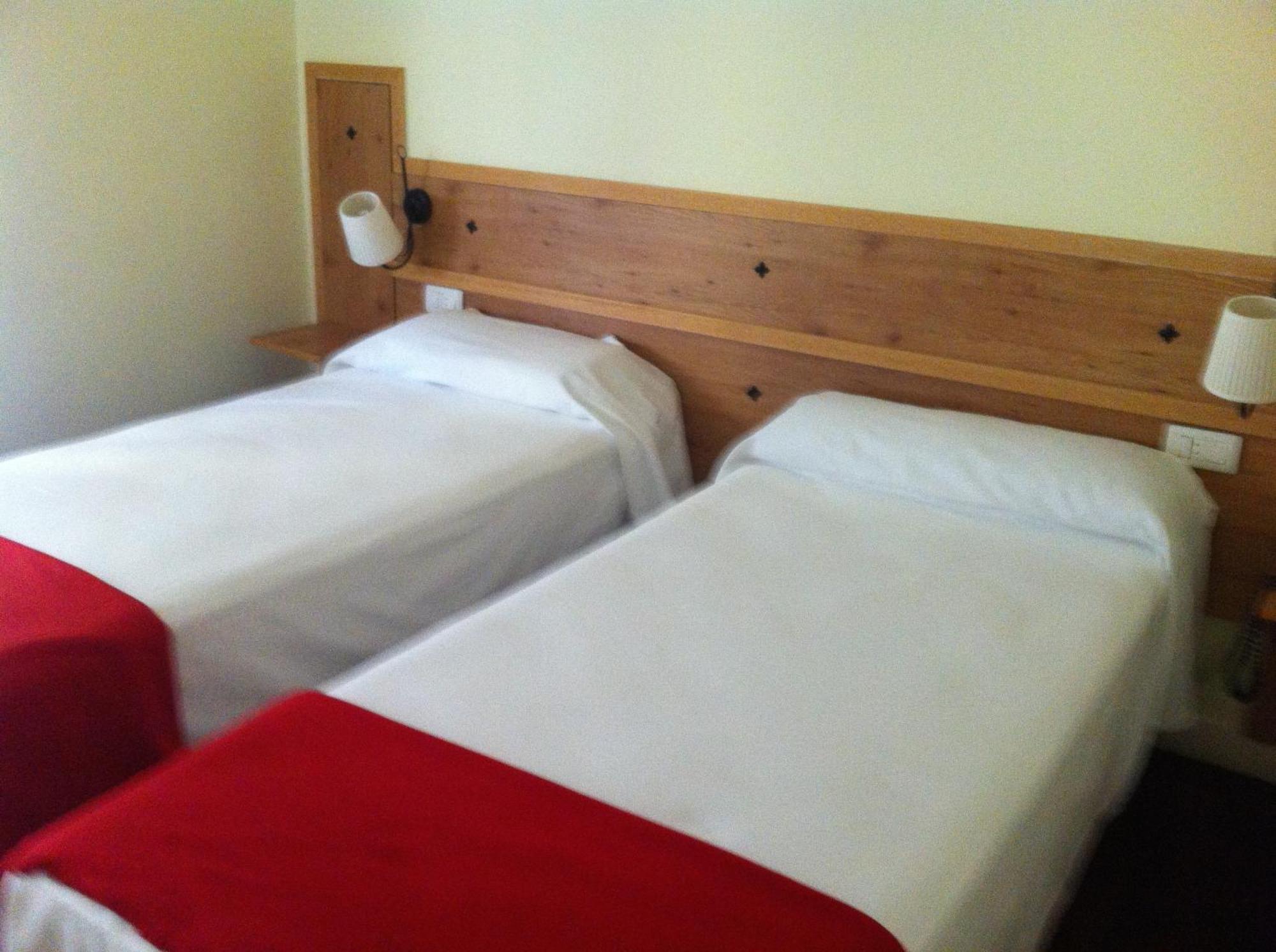 Hotel Bolina Guernica y Luno Habitación foto