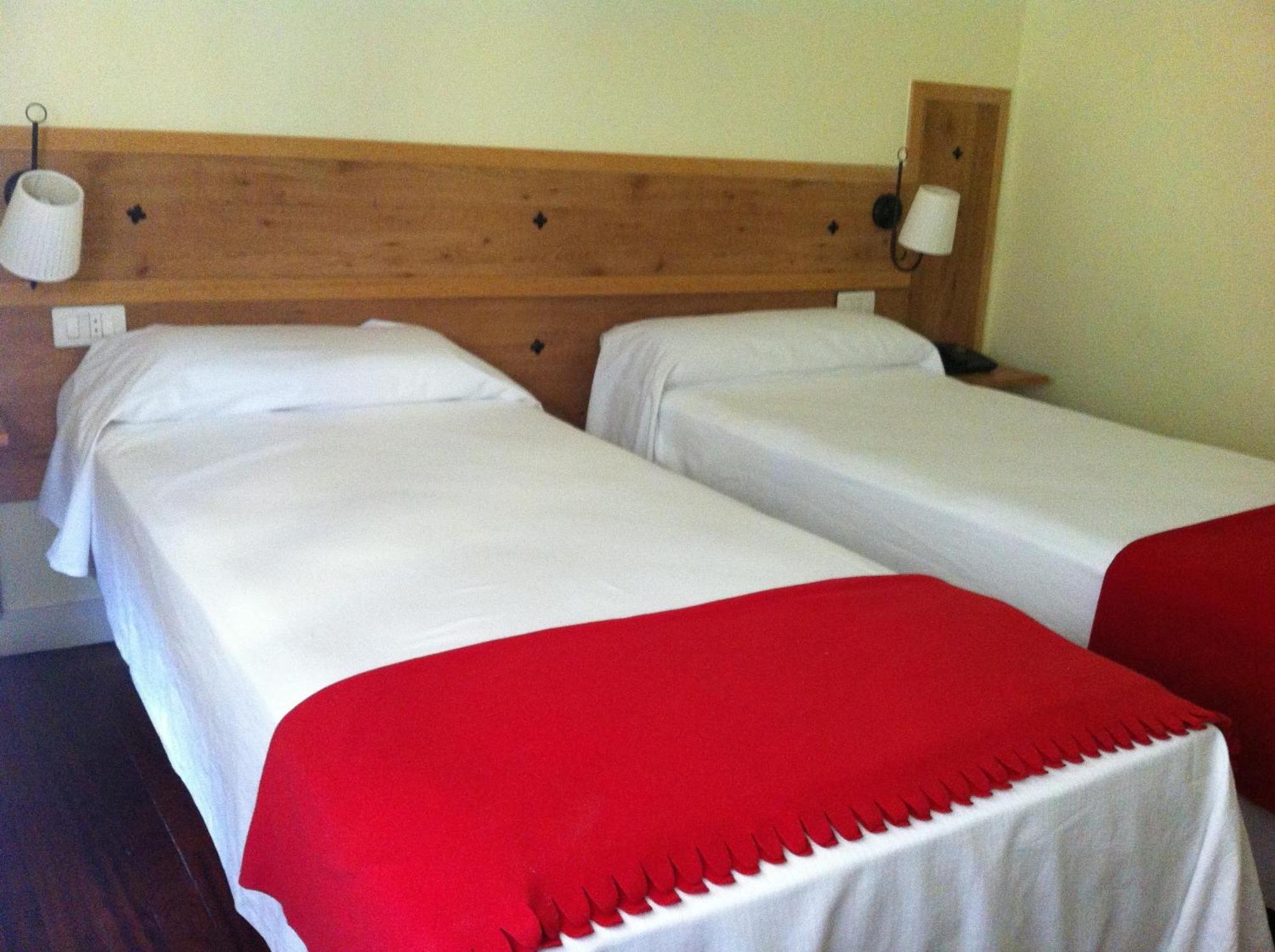 Hotel Bolina Guernica y Luno Habitación foto